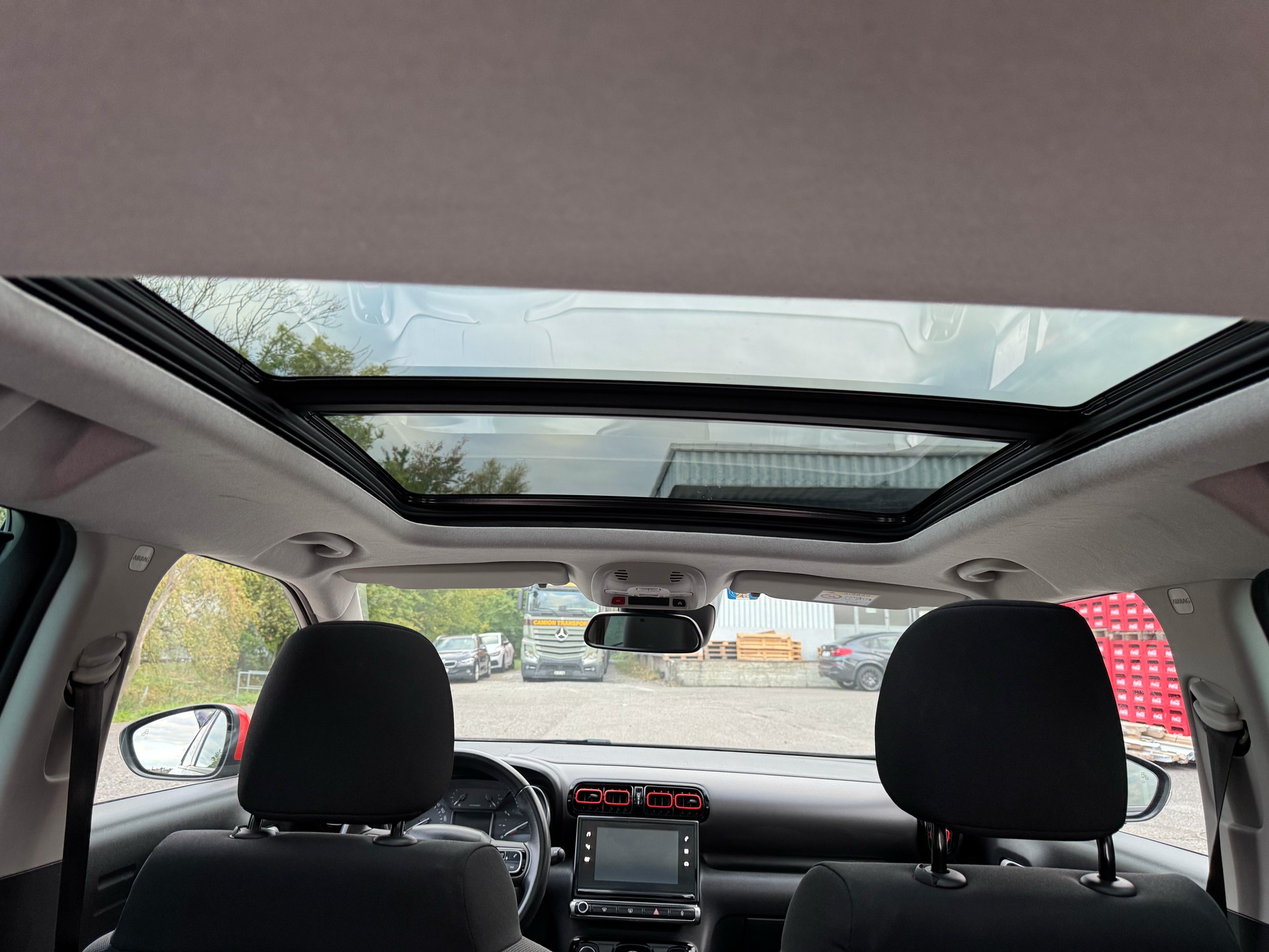 CITROEN C3 Aircross 1.2i PureTech Shine EAT-image-7