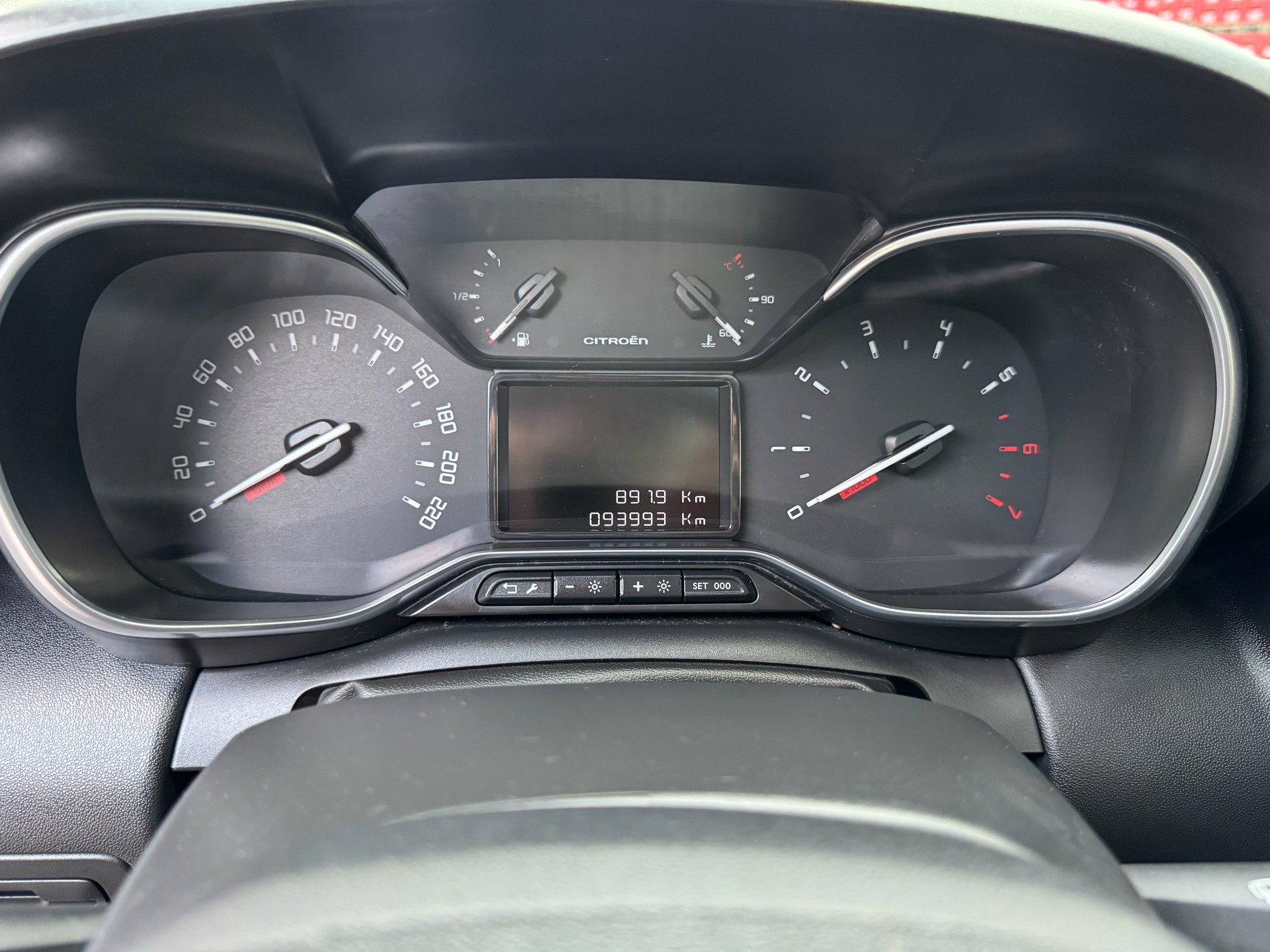 CITROEN C3 Aircross 1.2i PureTech Shine EAT-image-20