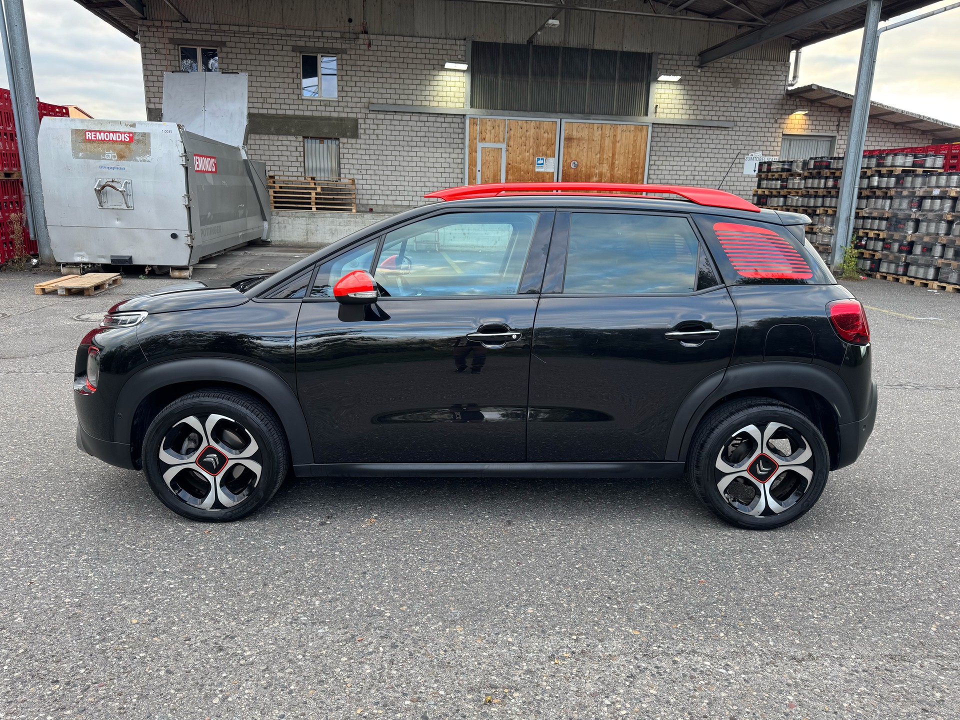 CITROEN C3 Aircross 1.2i PureTech Shine EAT-image-8