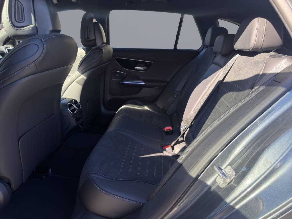 MERCEDES-BENZ C 220 d Swiss Star AMG Line 4matic Kombi-image-13