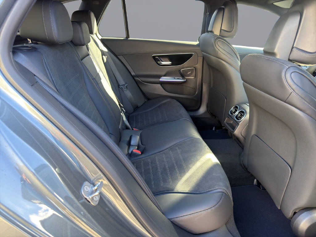MERCEDES-BENZ C 220 d Swiss Star AMG Line 4matic Kombi-image-14