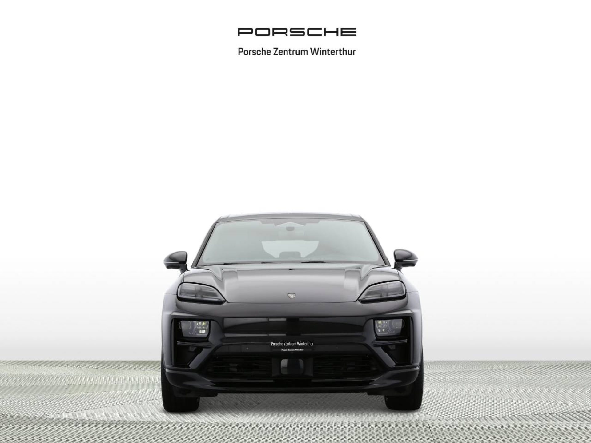PORSCHE Macan Turbo-image-5