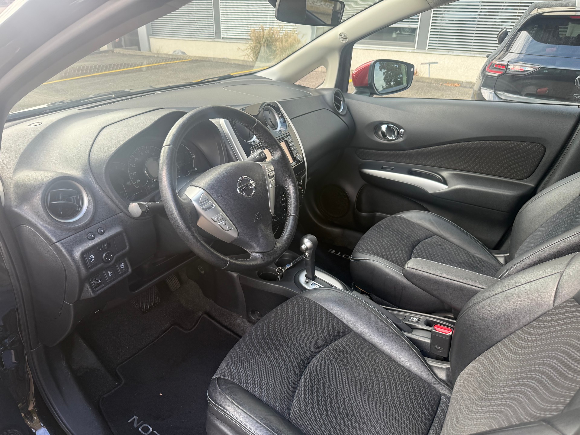 NISSAN Note 1.2 DIG-S tekna CVT-image-7
