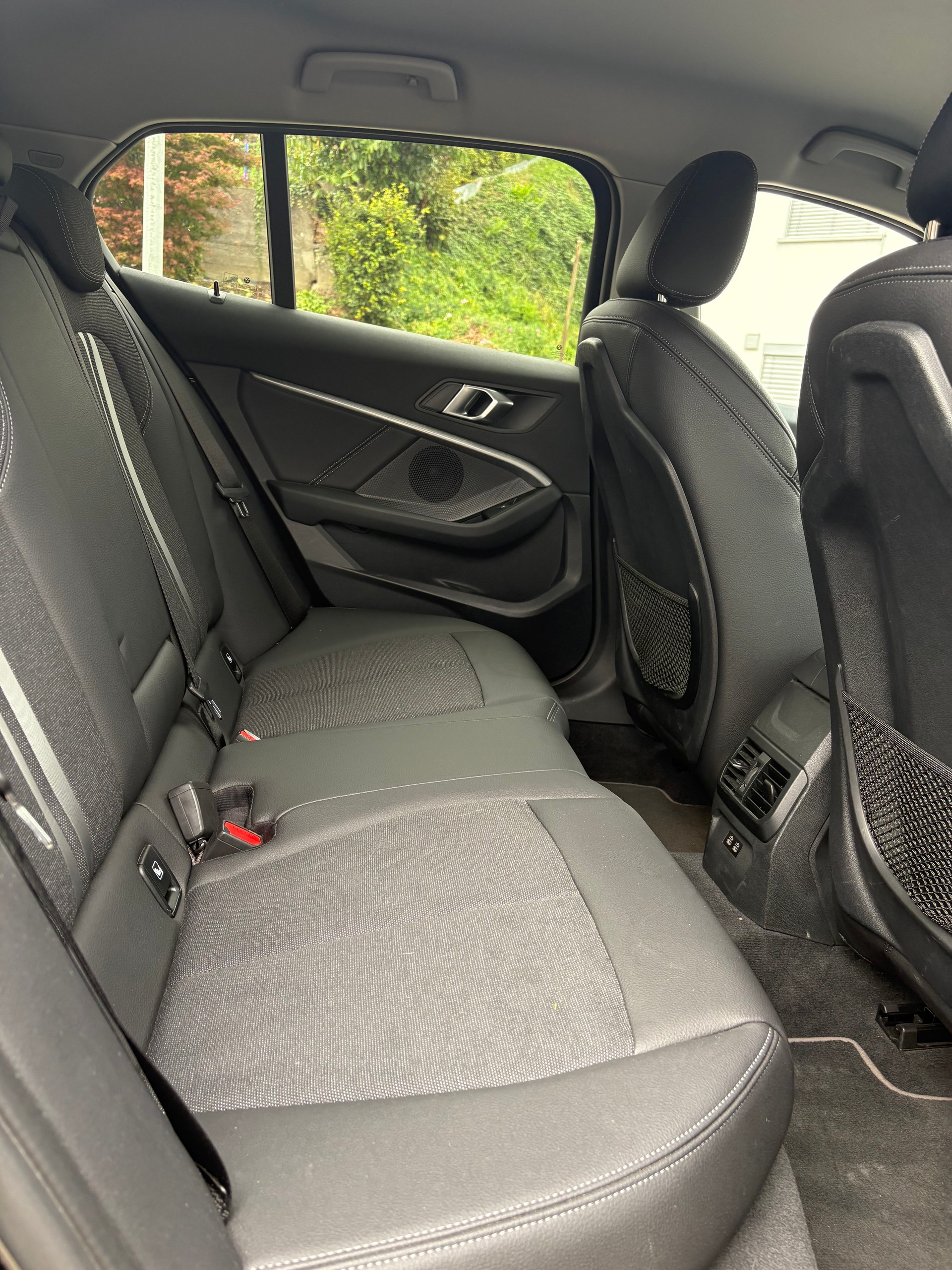BMW 120d xDrive Steptronic-image-5