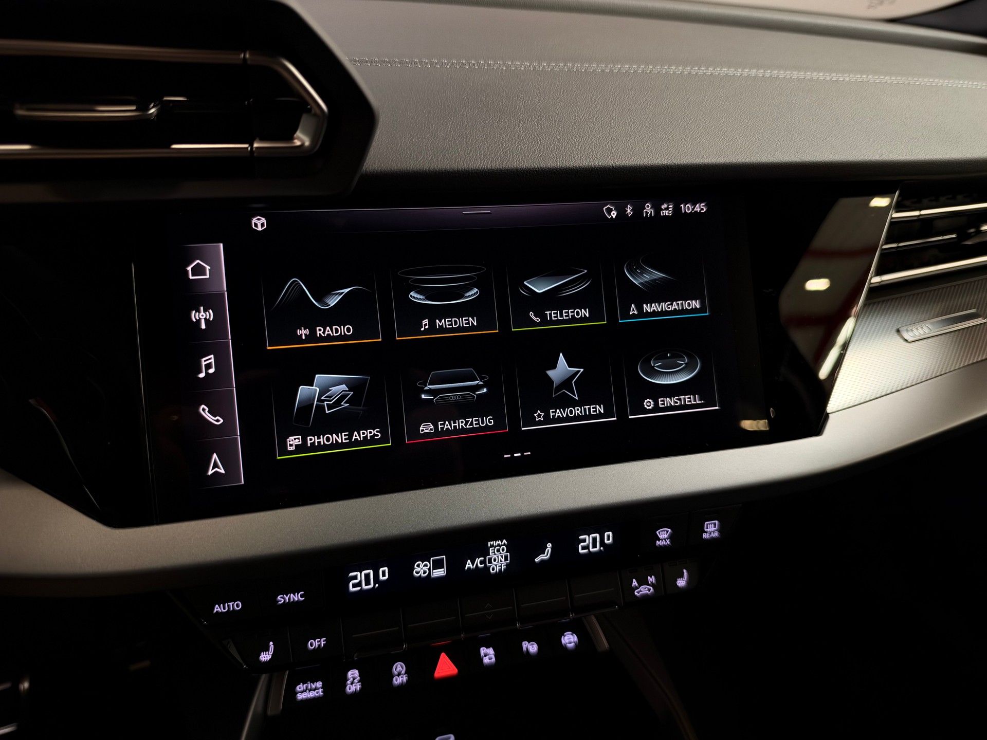 AUDI A3 Sportback 35 TFSI S line S-tronic-image-23