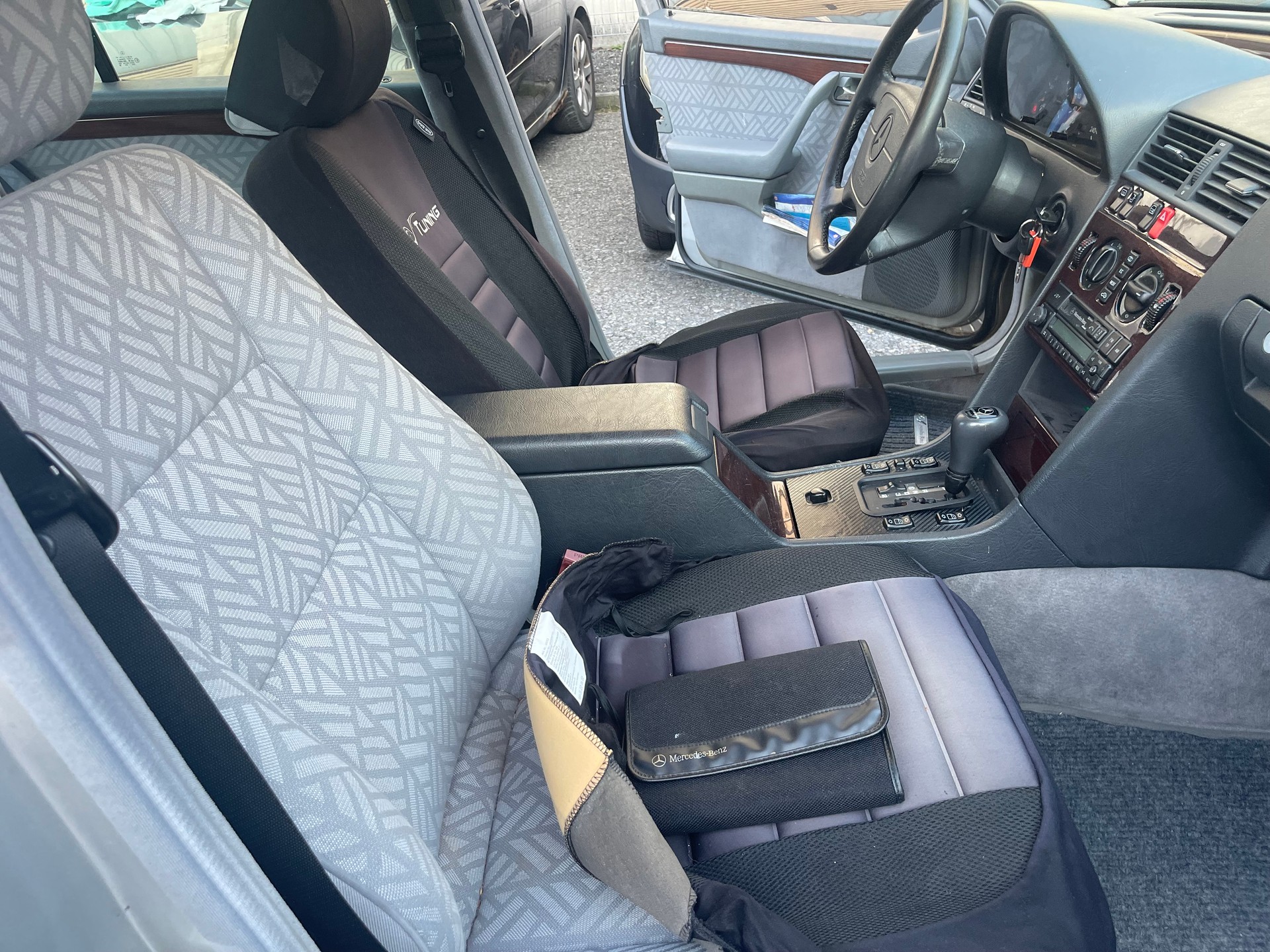 MERCEDES-BENZ C 220 Elégance-image-8