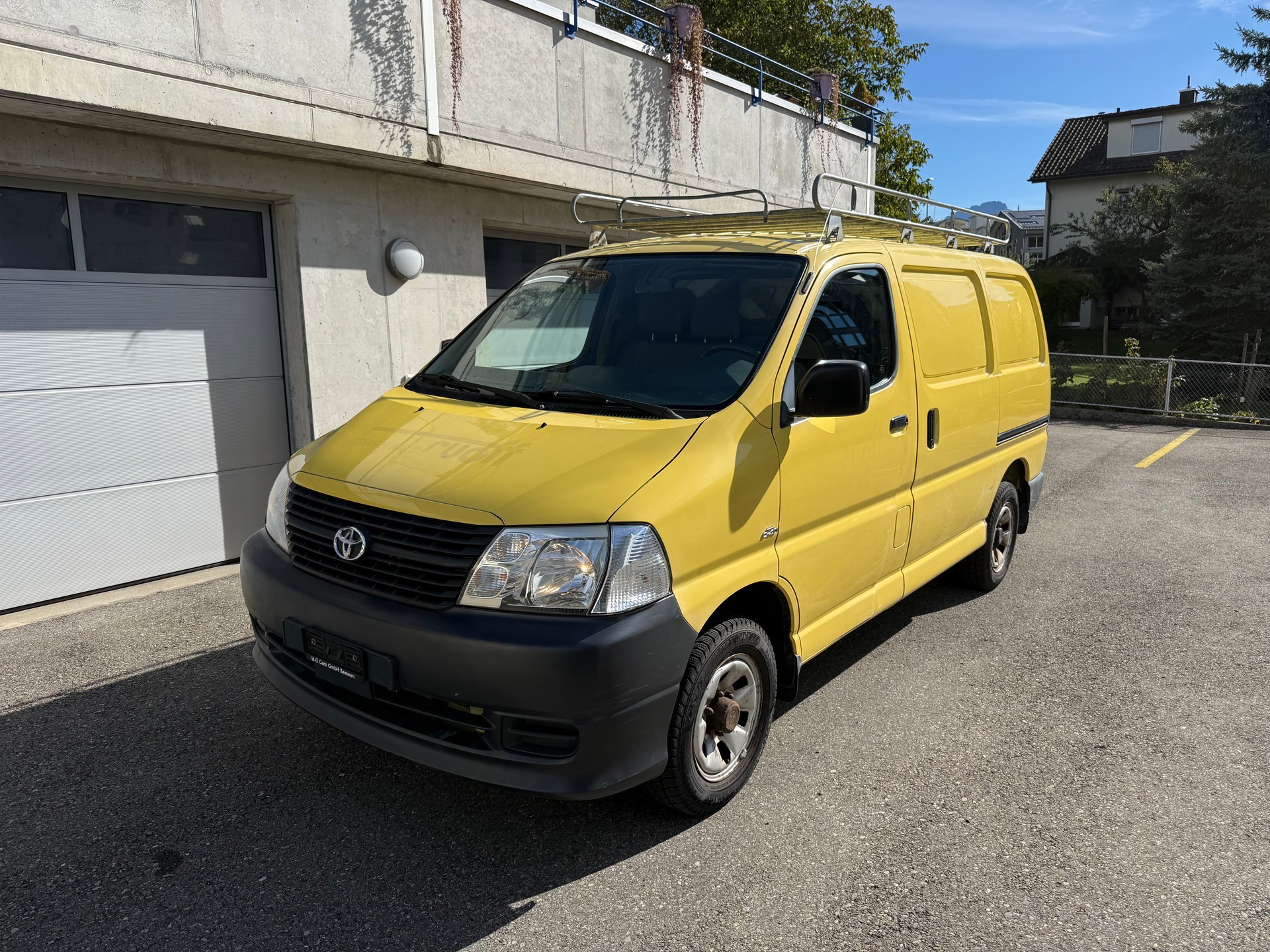 TOYOTA Hiace D-4D Van 4WD SWB-image-7