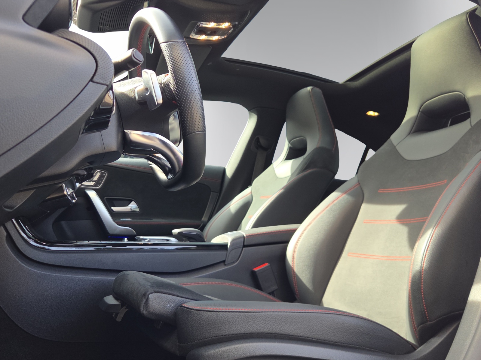 Image MERCEDES-BENZ CLA-220 CLA 220 d 4Matic Swiss Star 8G-DCT