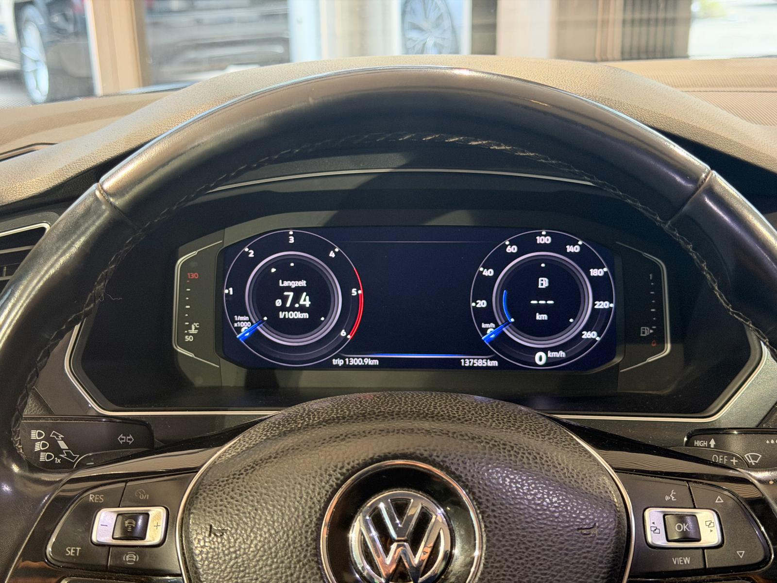 VW Tiguan 2.0 TDI SCR Highline 4Motion DSG-image-8