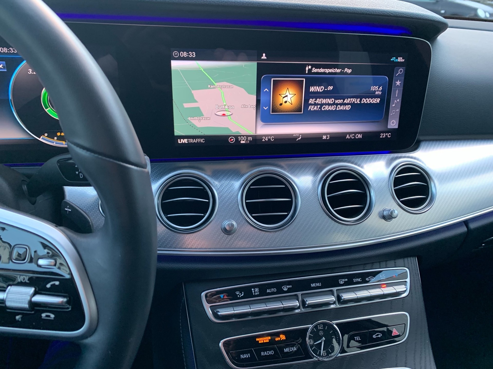 MERCEDES-BENZ E 220 d All-Terrain Avantgarde 4Matic 9G-Tronic-image-12