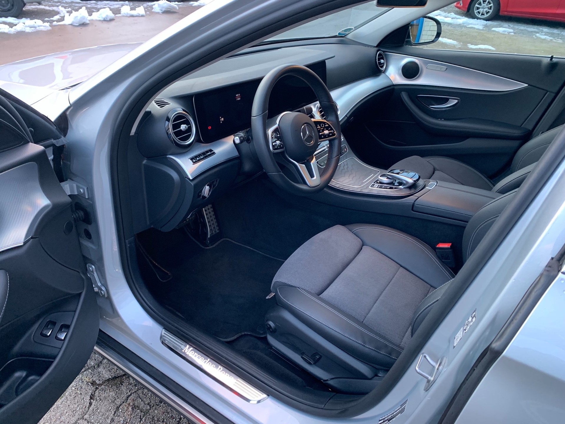 MERCEDES-BENZ E 220 d All-Terrain Avantgarde 4Matic 9G-Tronic-image-10