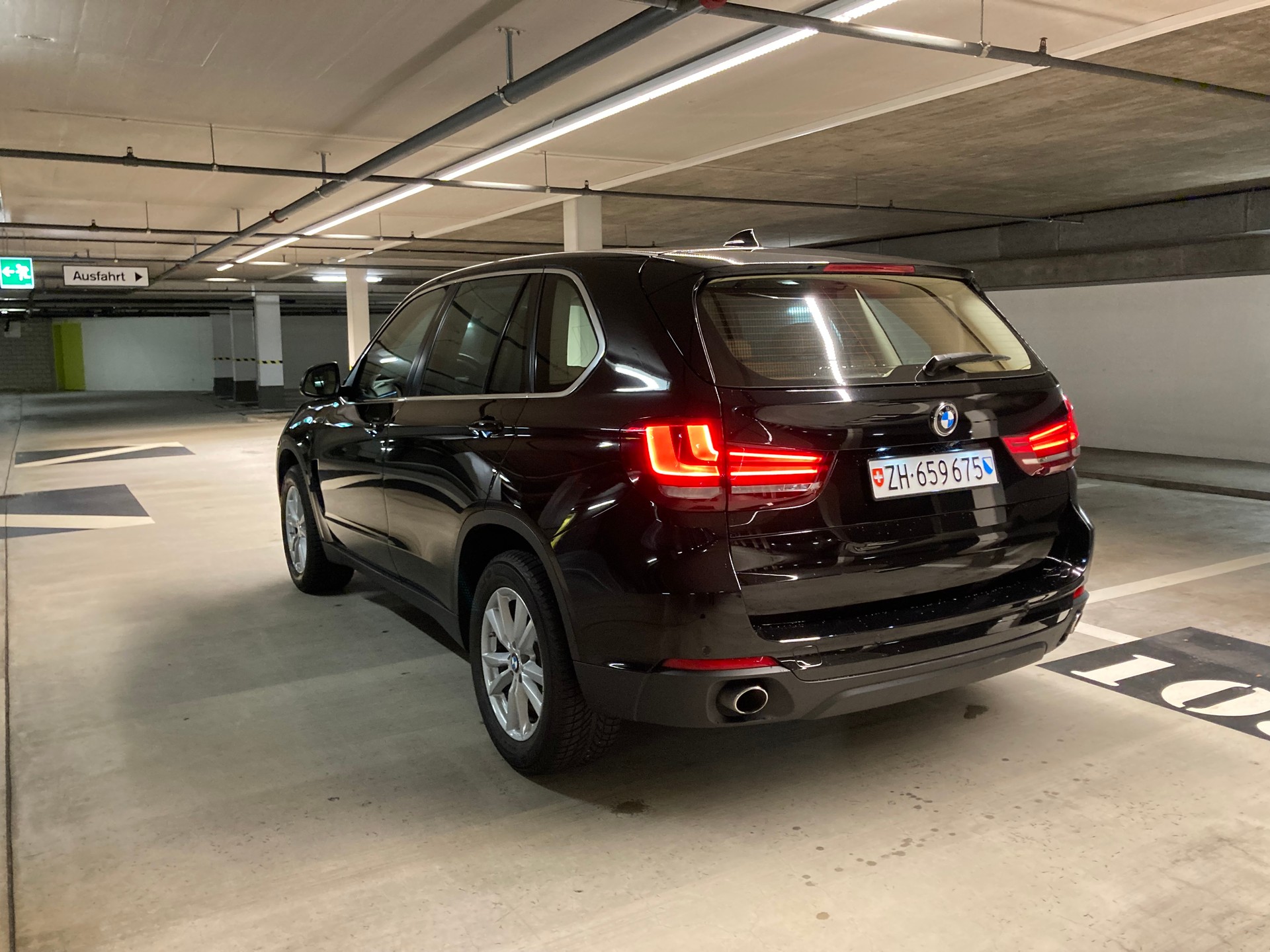 BMW X5 xDrive 25d Steptronic-image-13