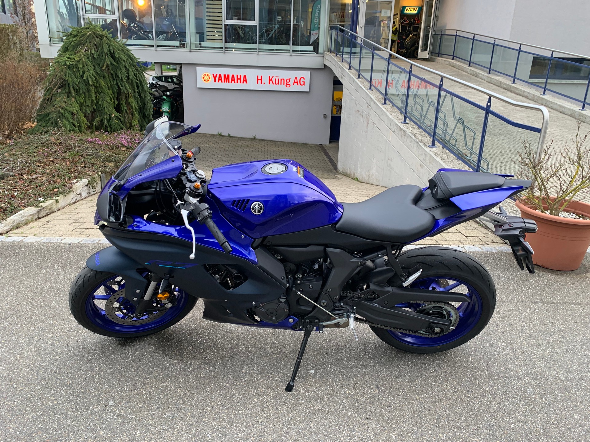 YAMAHA YZF-R7 (35kW)