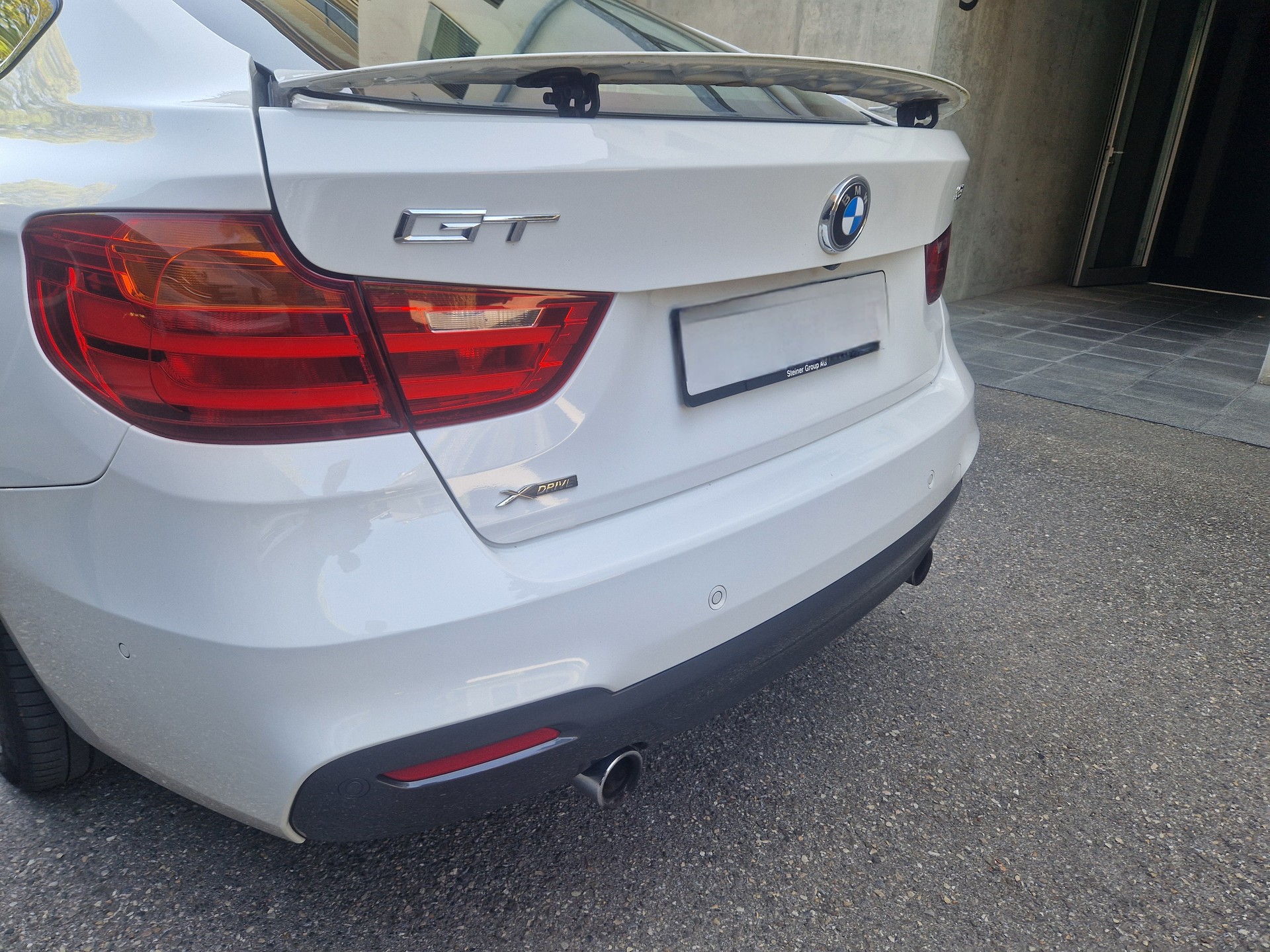 BMW 335i GT xDrive M Sport Line Steptronic-image-2