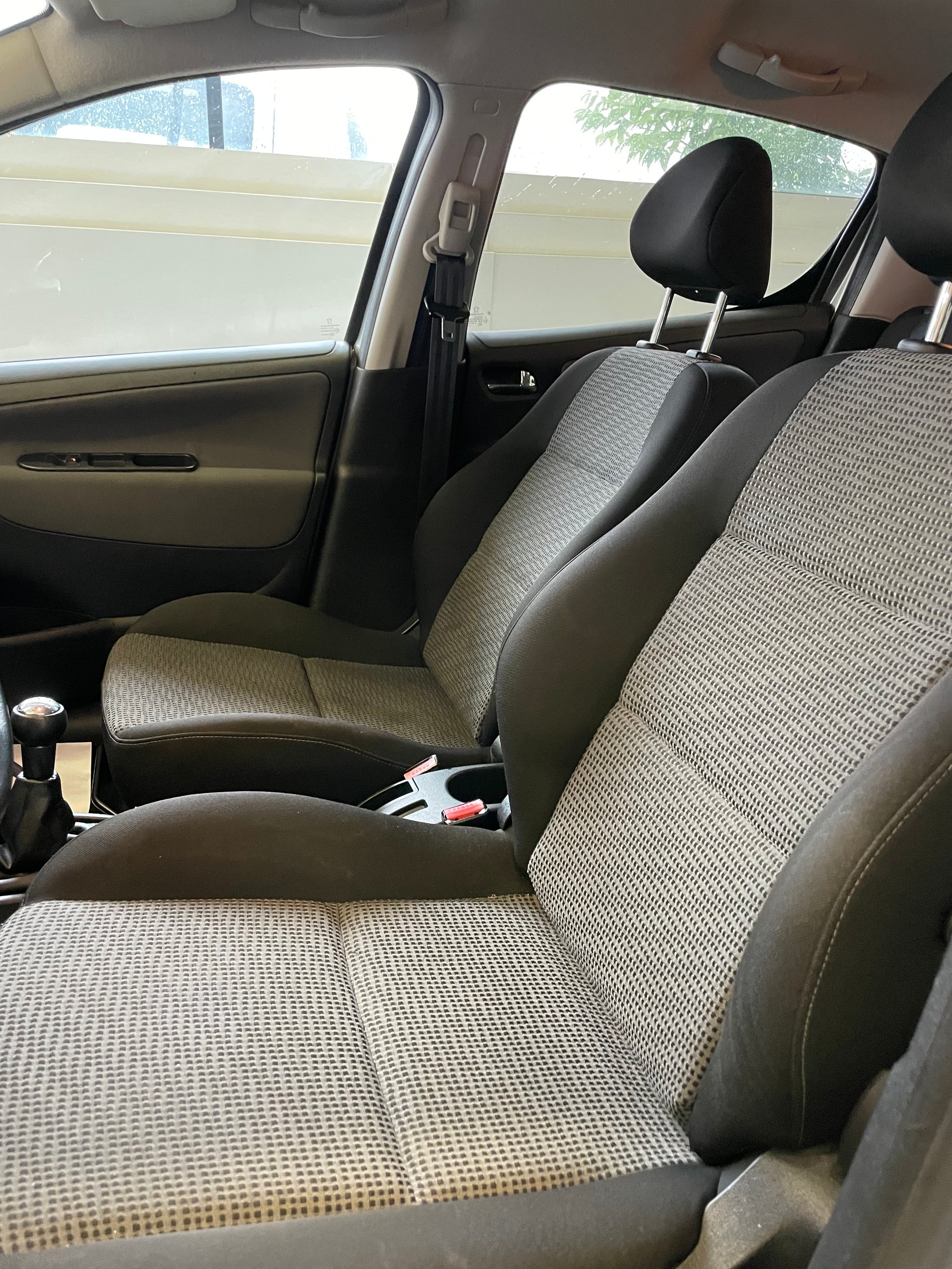 PEUGEOT 207 1.6 16V Sport-image-6