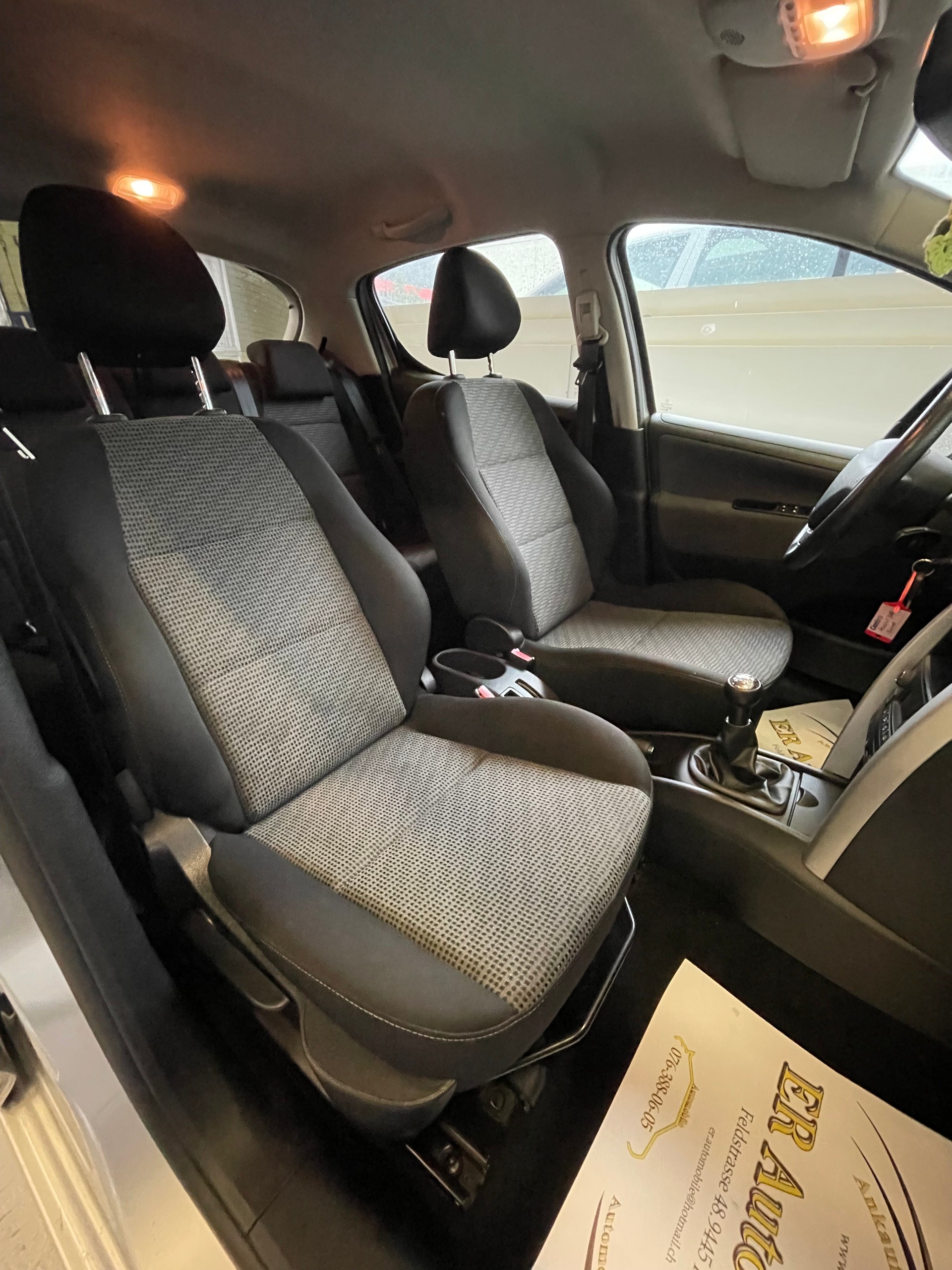 PEUGEOT 207 1.6 16V Sport-image-7
