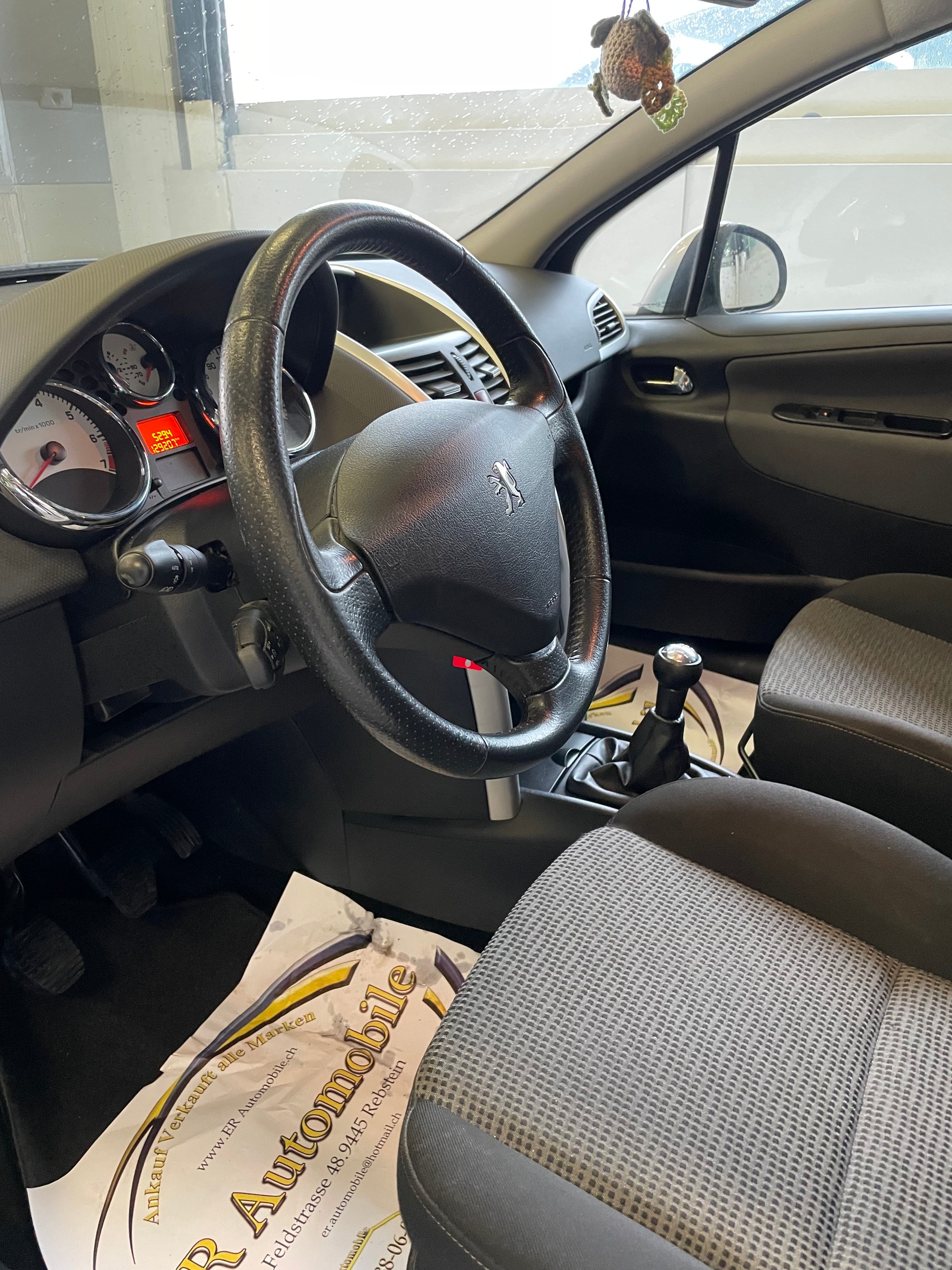 PEUGEOT 207 1.6 16V Sport-image-5