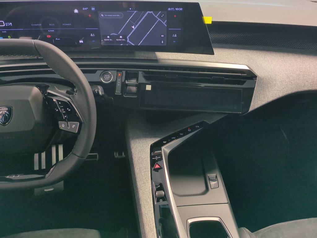 PEUGEOT 3008 73kWh GT-image-6