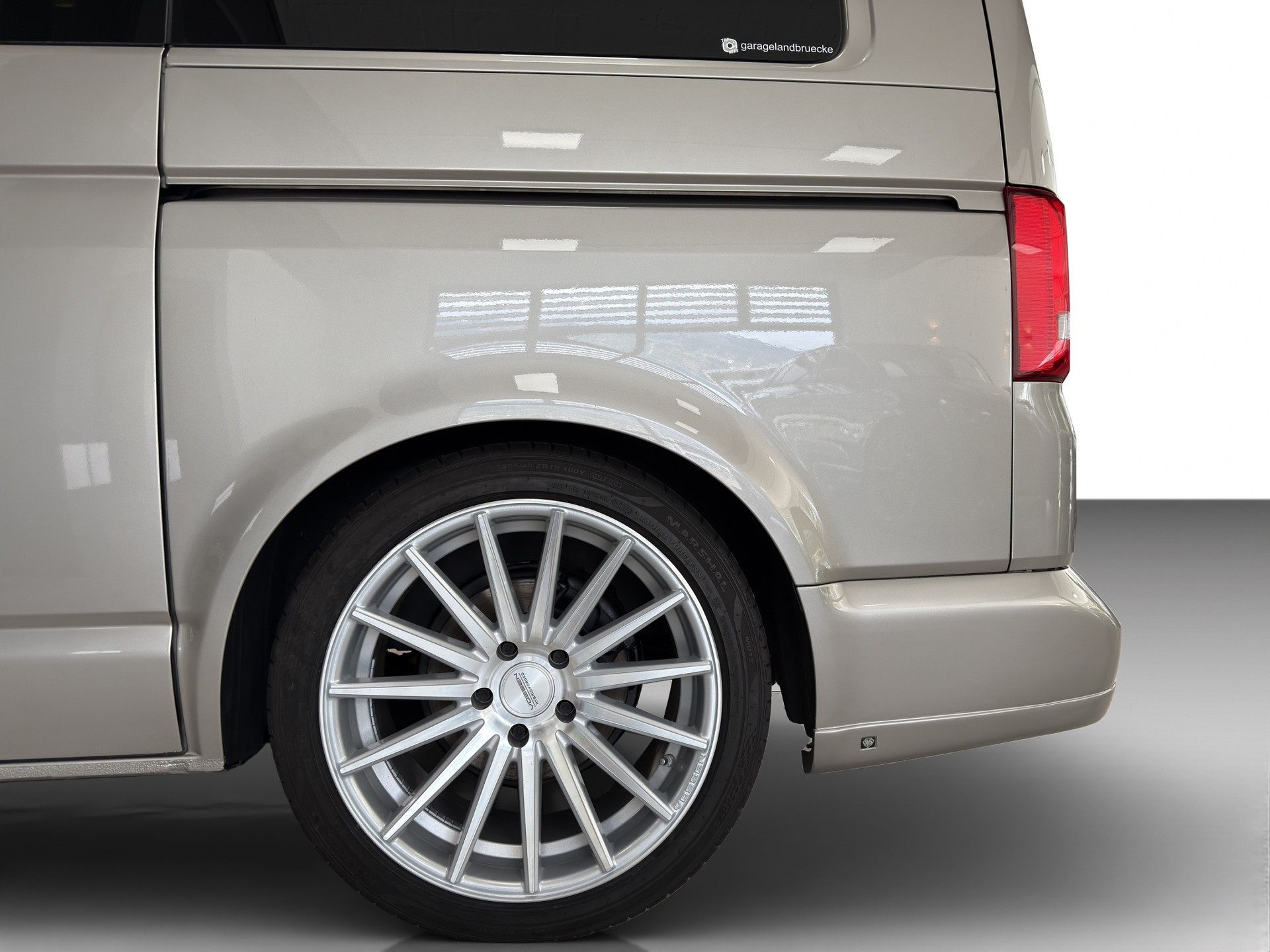 VW T5 Multivan 2.0 Bi-TDI CR Comfortline-image-14