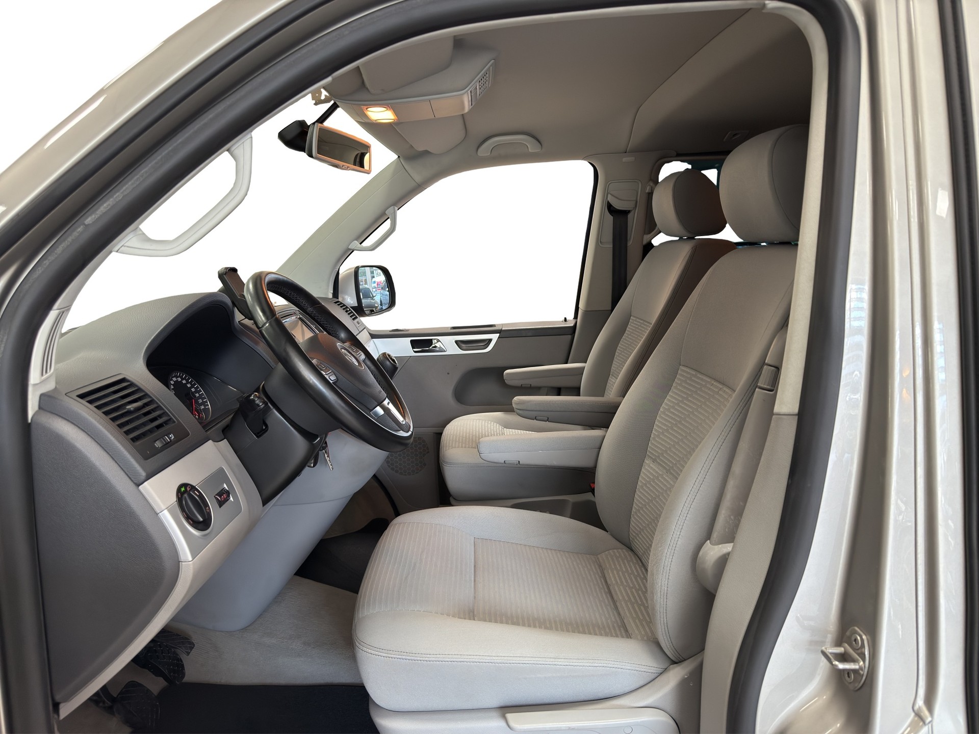 VW T5 Multivan 2.0 Bi-TDI CR Comfortline-image-18