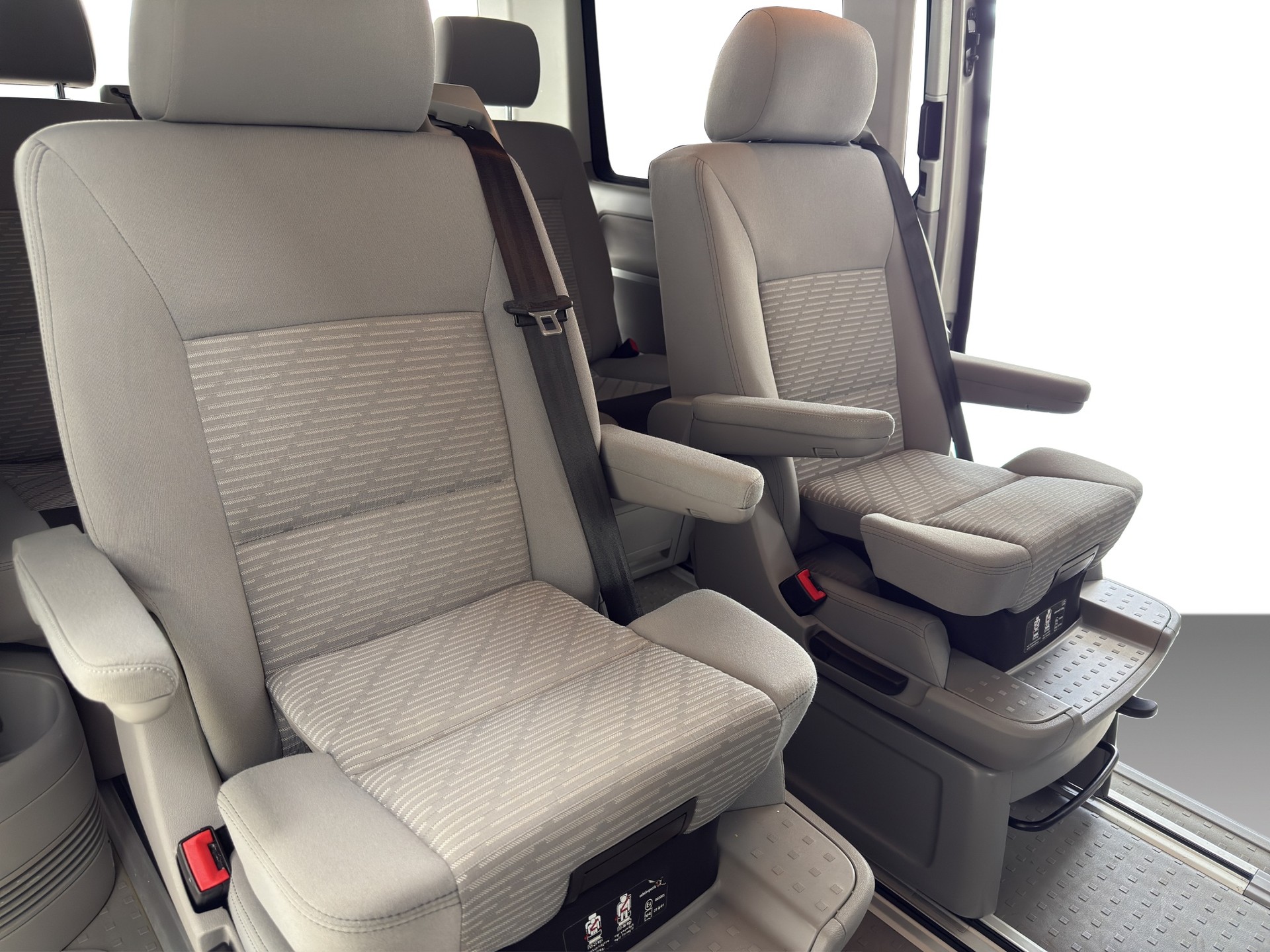VW T5 Multivan 2.0 Bi-TDI CR Comfortline-image-8