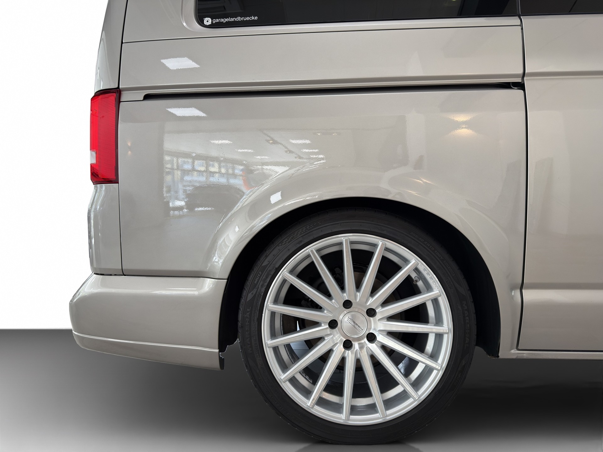 VW T5 Multivan 2.0 Bi-TDI CR Comfortline-image-10