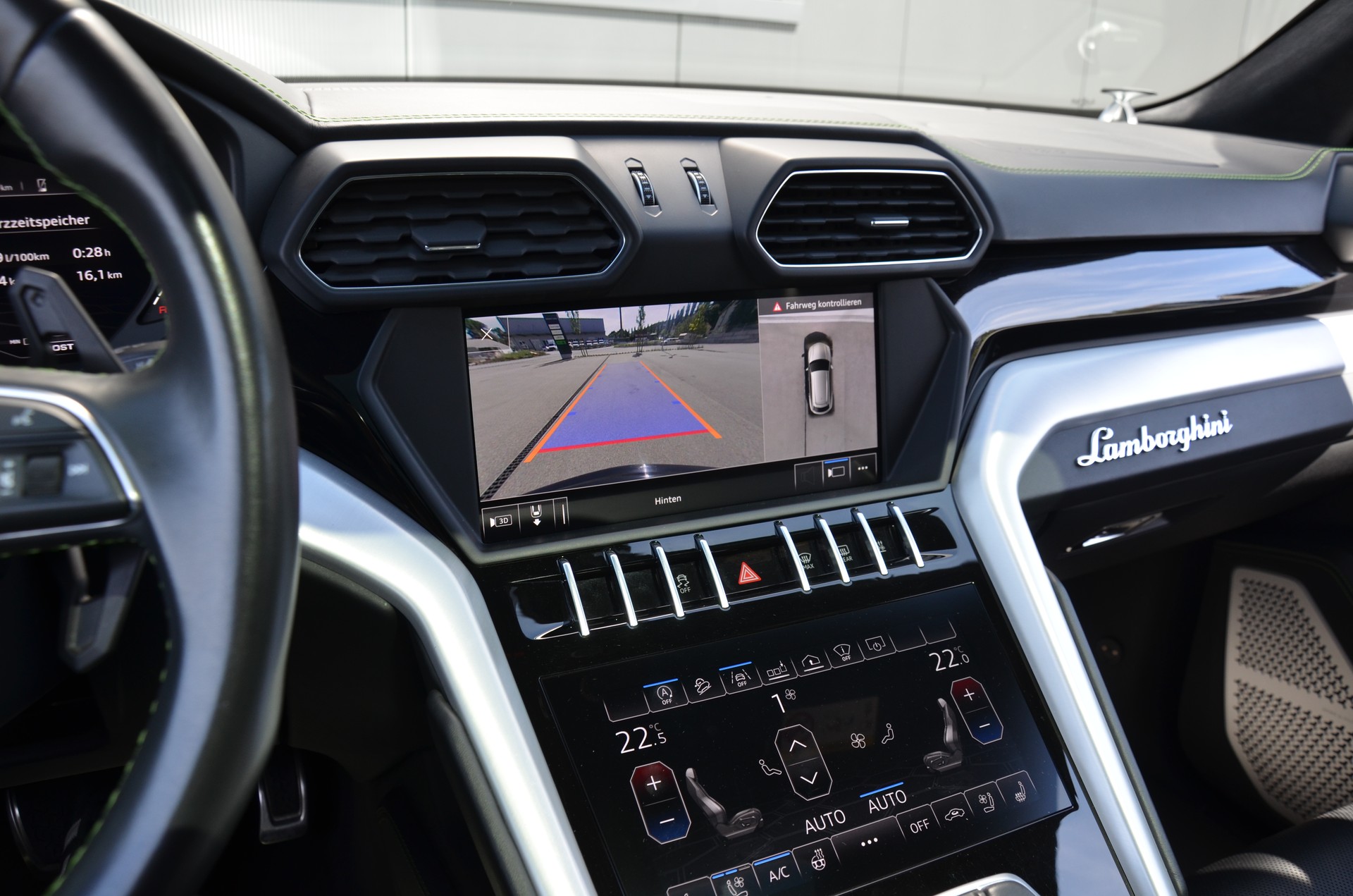 LAMBORGHINI Urus E-Gear-image-22