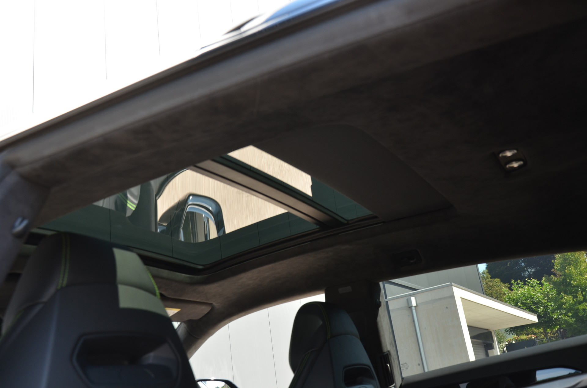 LAMBORGHINI Urus E-Gear-image-11