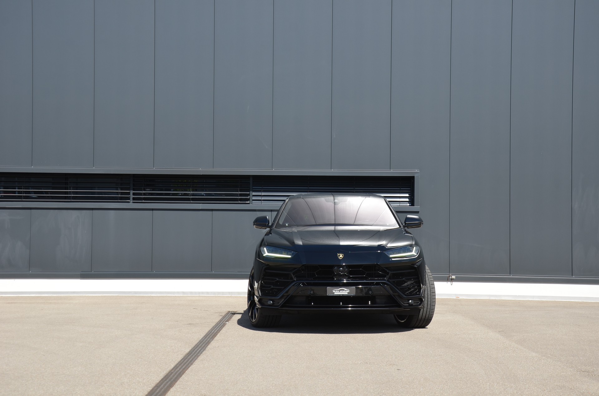 LAMBORGHINI Urus E-Gear-image-5
