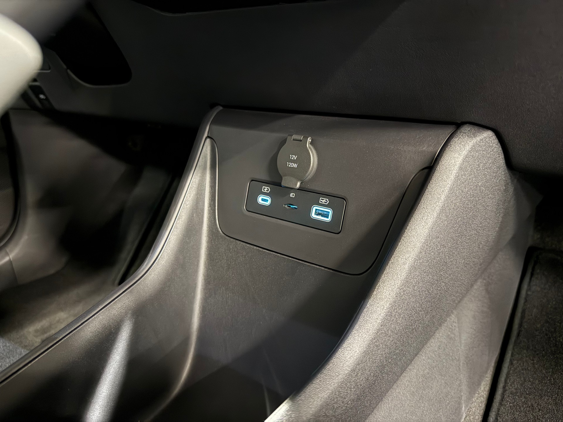 BYD Dolphin Surf 43 kWh Boost-image-23