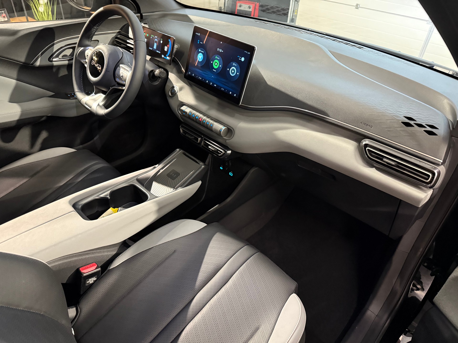 BYD Dolphin Surf 43 kWh Boost-image-11