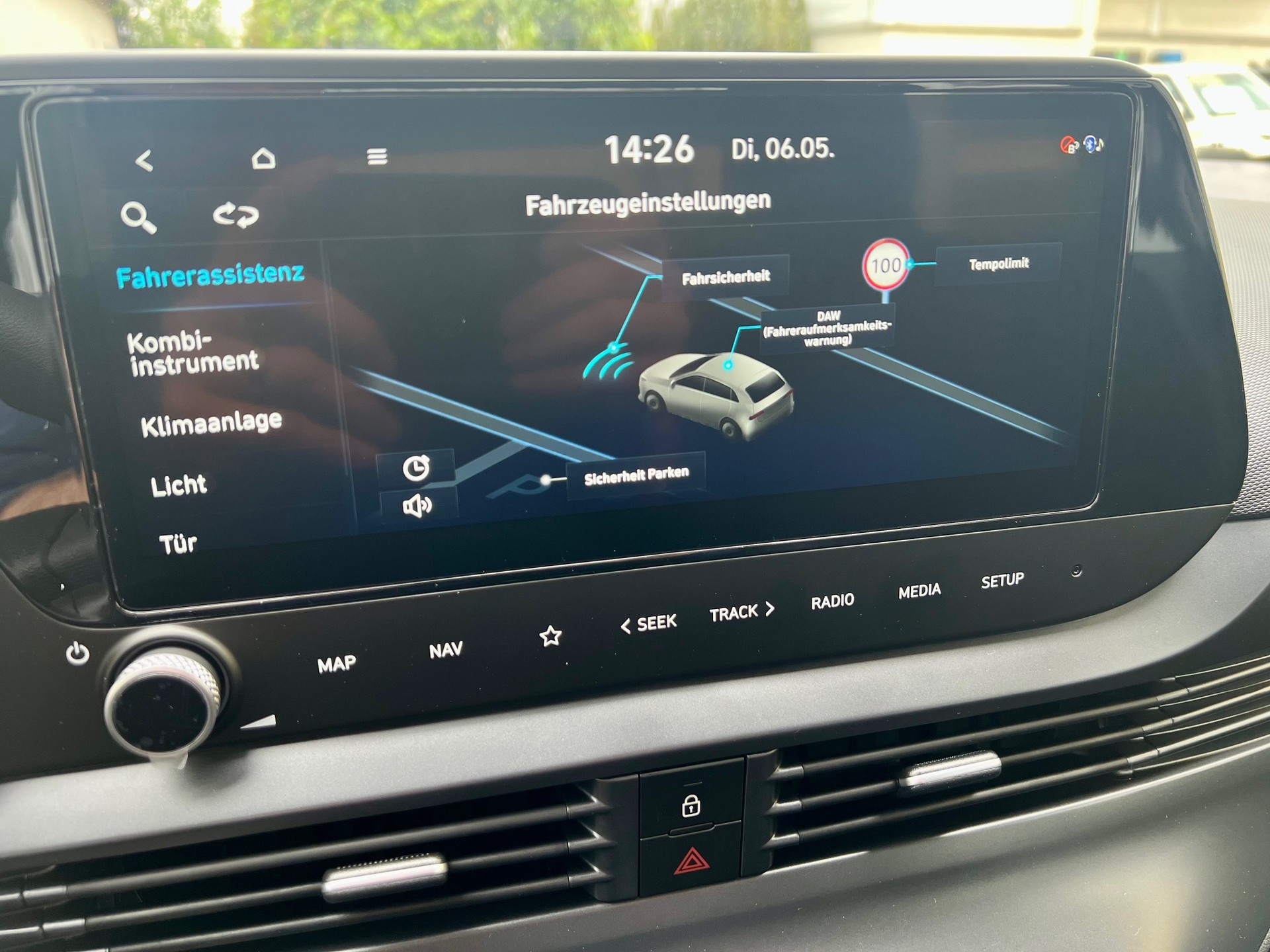 HYUNDAI i20 1.0 T-GDi Origo-image-11