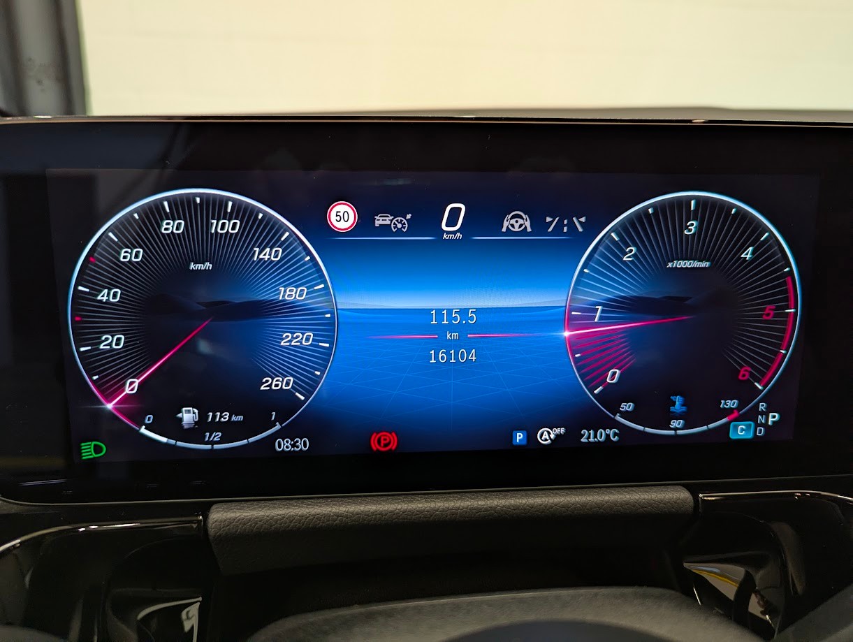 MERCEDES-BENZ GLA 220 d AMG Line 4Matic 8G-DCT*NIGHT-PAKET VOLL-LED NAVI KAMERA ASSISTS SITZ+LENKRADHEIZUNG UVM*-image-10