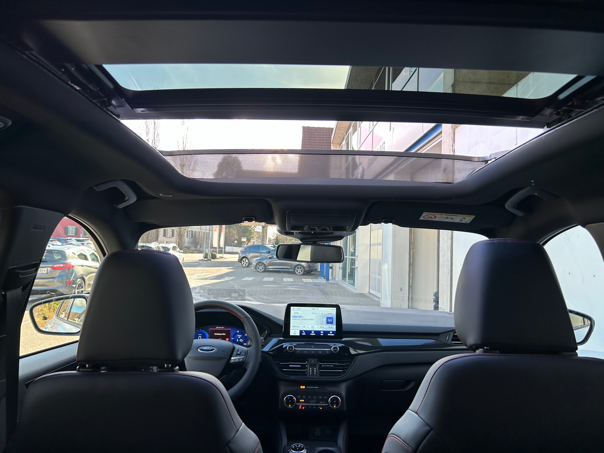 FORD Kuga 2.5 Plug-in Hybrid ST-Line X-image-7