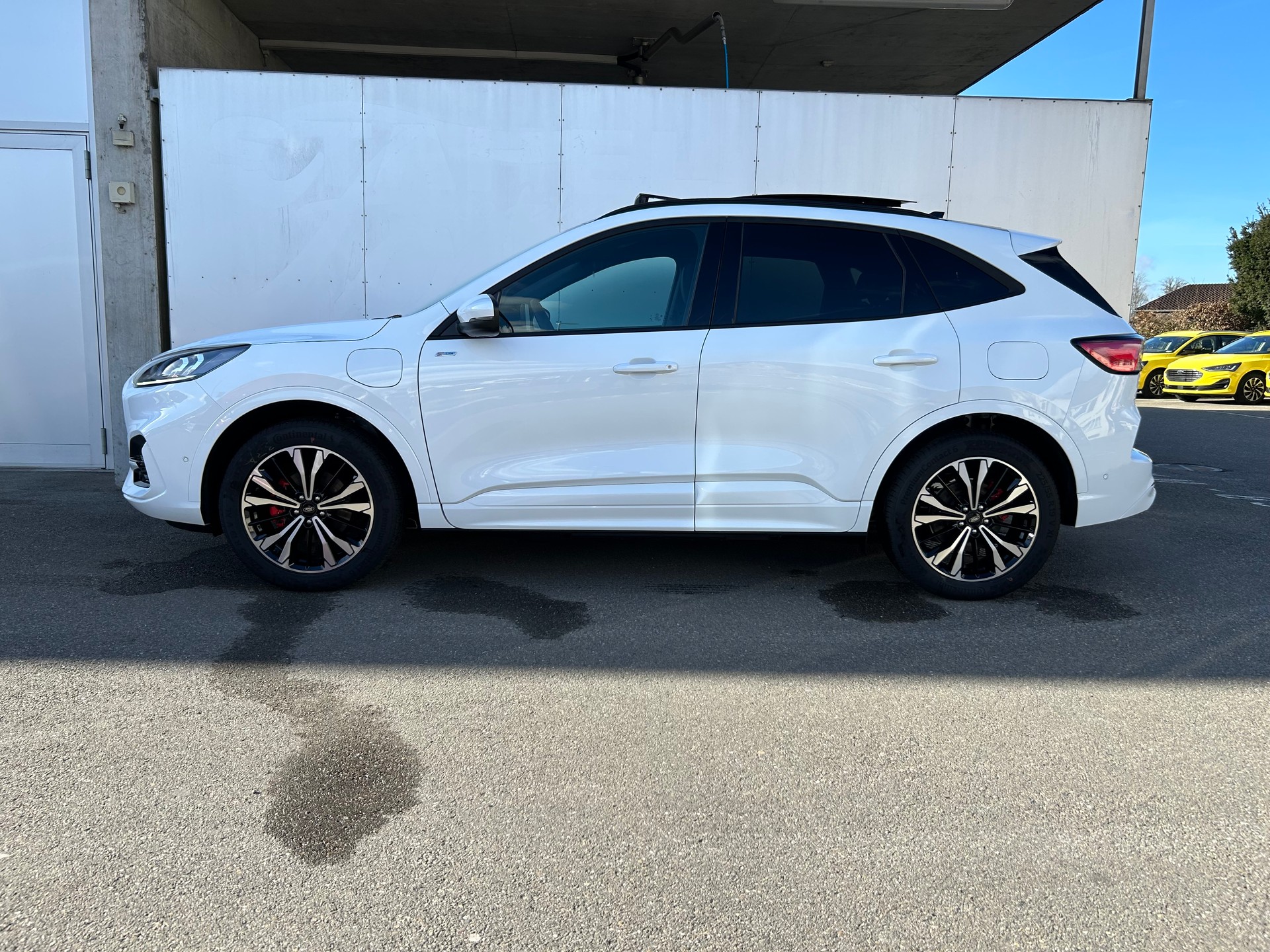 FORD Kuga 2.5 Plug-in Hybrid ST-Line X-image-2