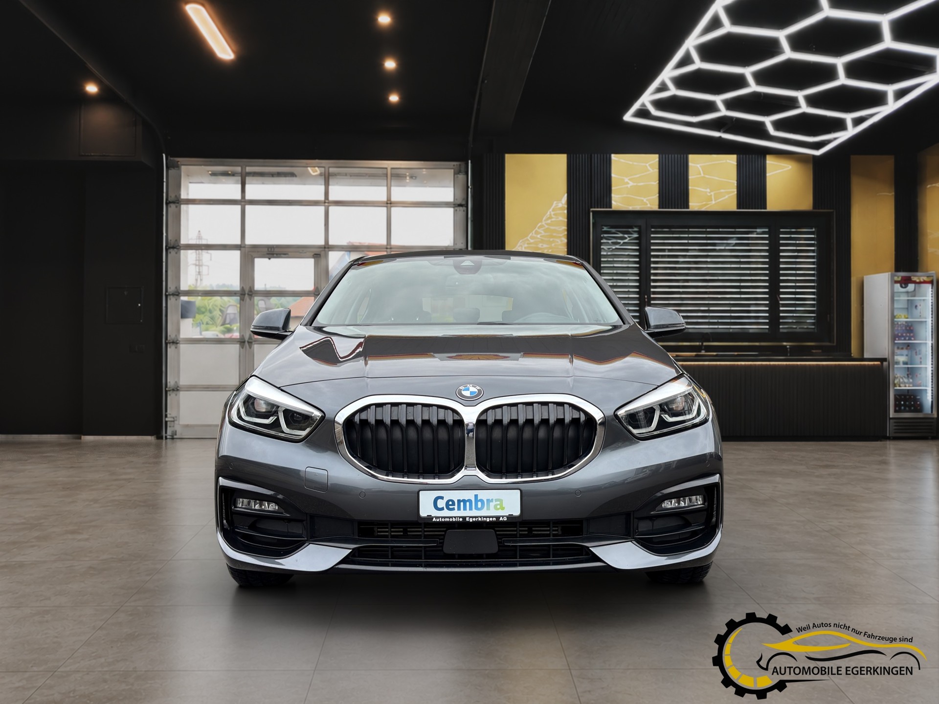 BMW 120d-image-1