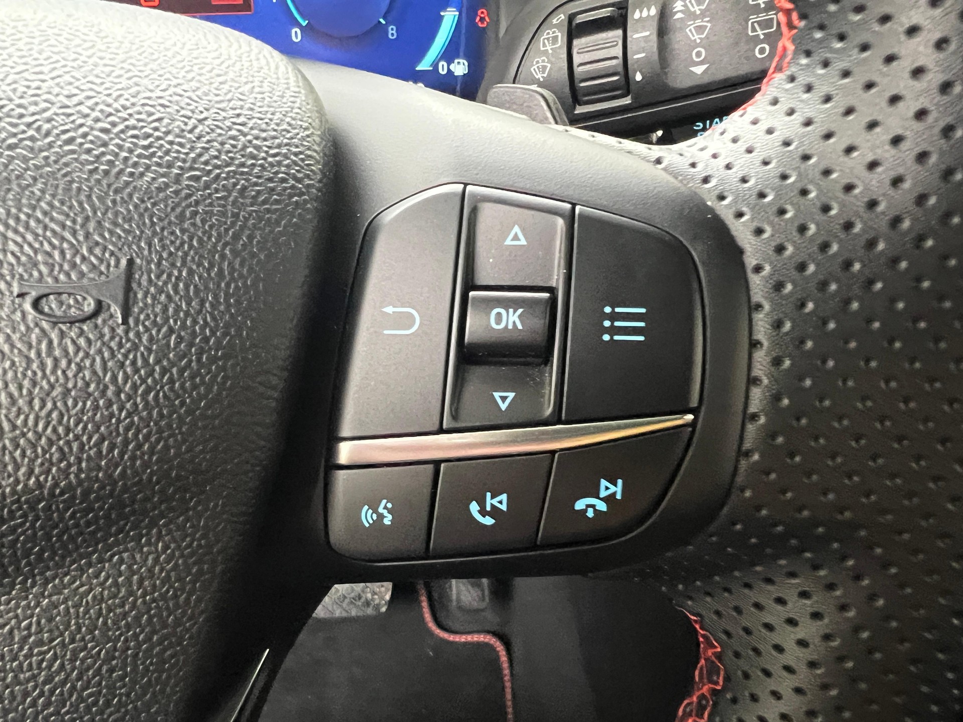 FORD Puma 1.0 EcoB Hybrid 155 ST-Line-image-15