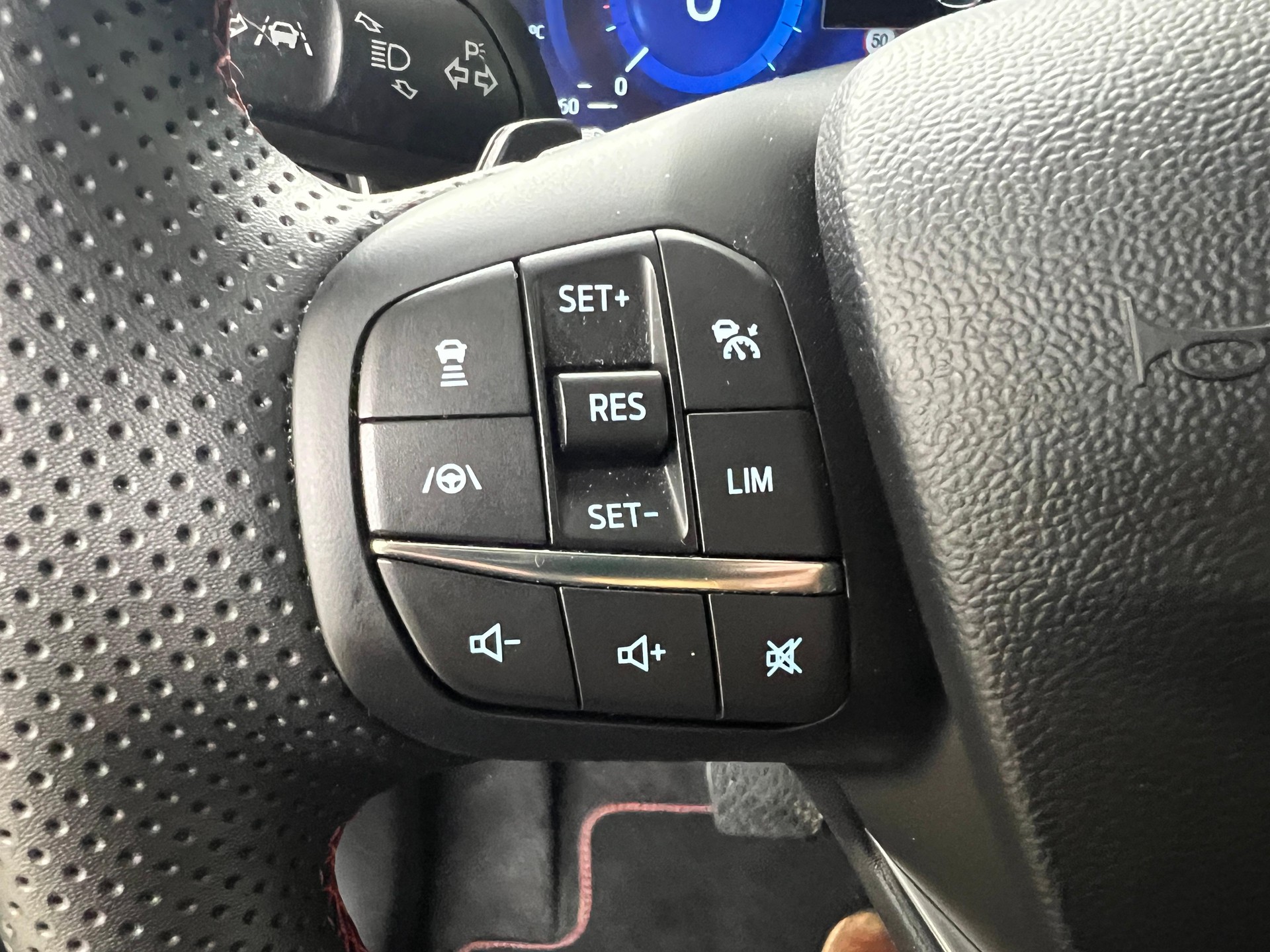 FORD Puma 1.0 EcoB Hybrid 155 ST-Line-image-16