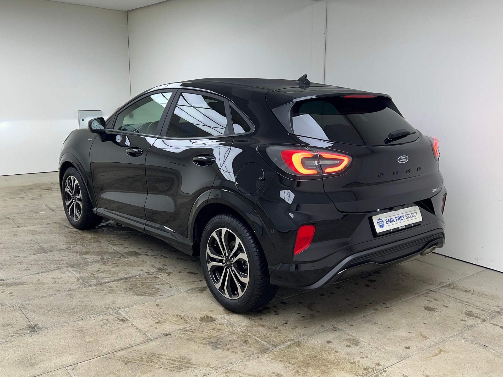 FORD Puma 1.0 EcoB Hybrid 155 ST-Line-image-3