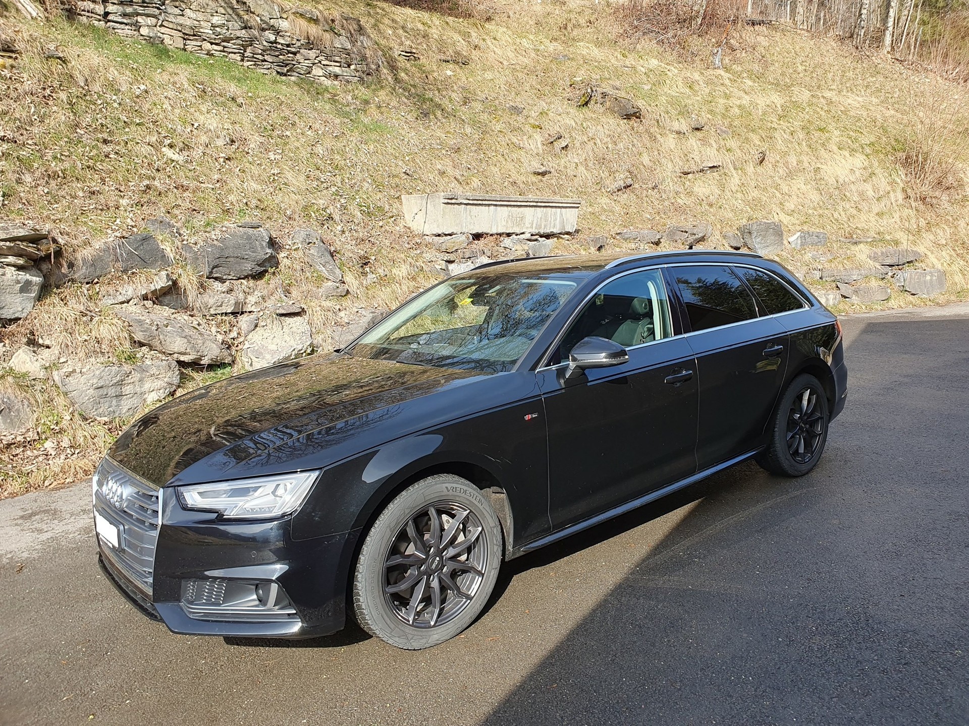 AUDI A4 Avant 2.0 TDI Sport quattro S-tronic-image-4