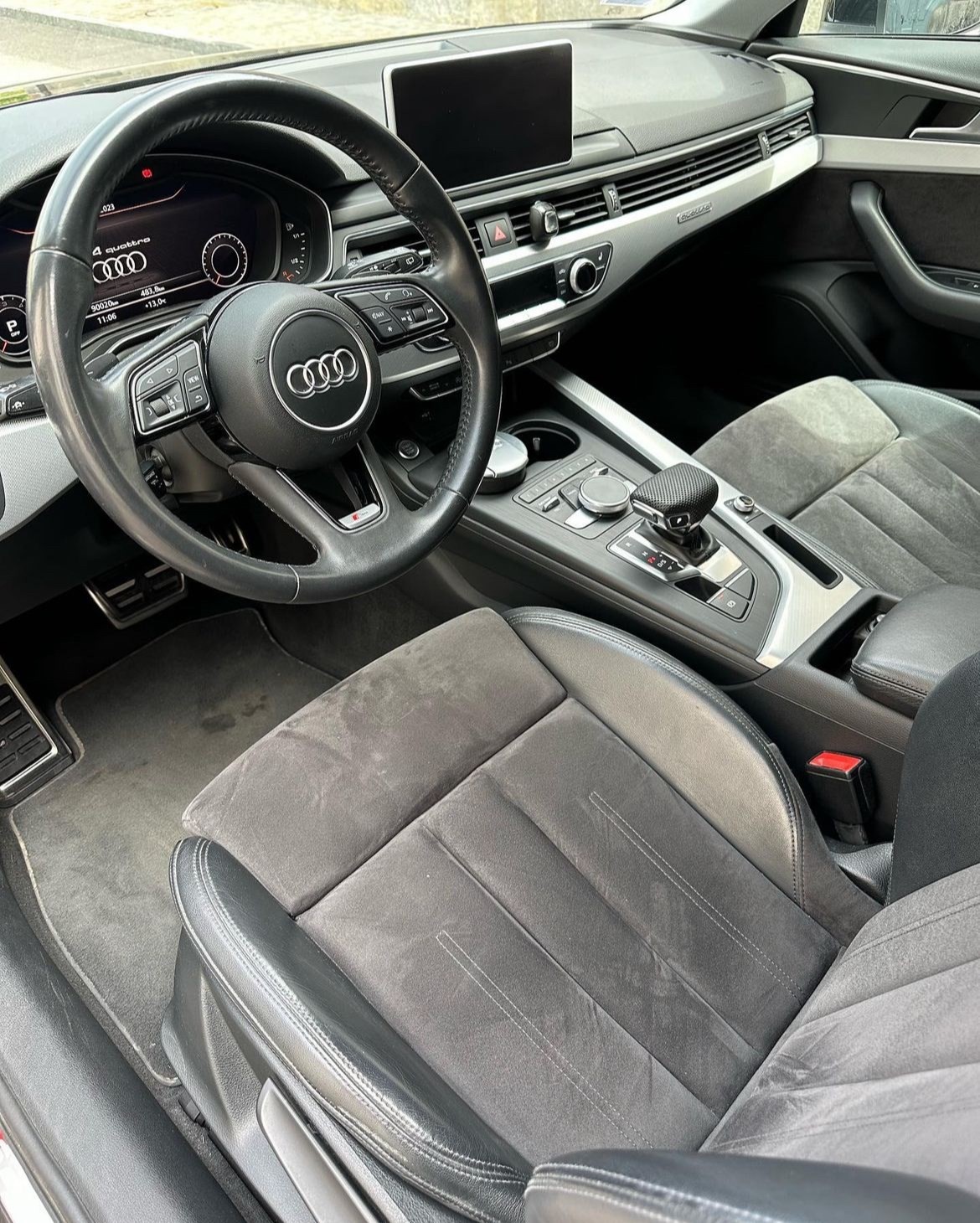 AUDI A4 Avant 2.0 TDI Sport quattro S-tronic-image-2