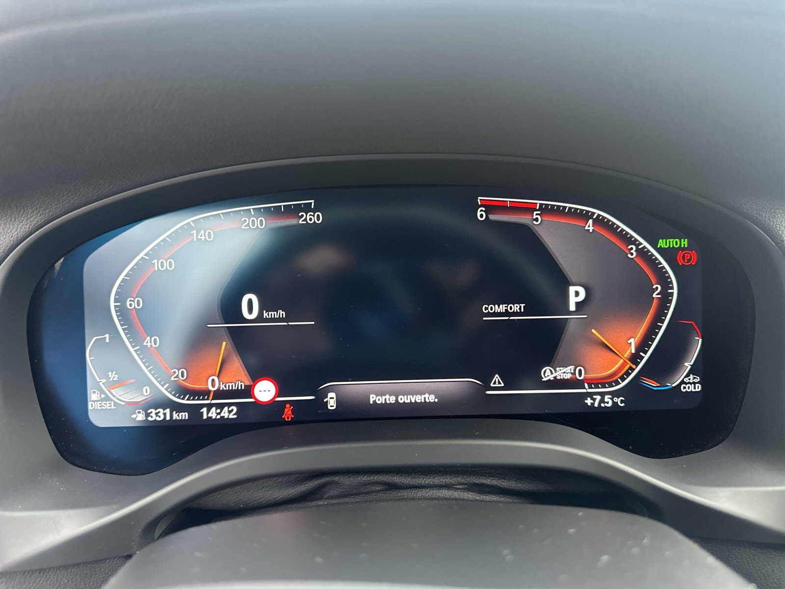 BMW 840i xDrive M Sport Pro Steptronic-image-13