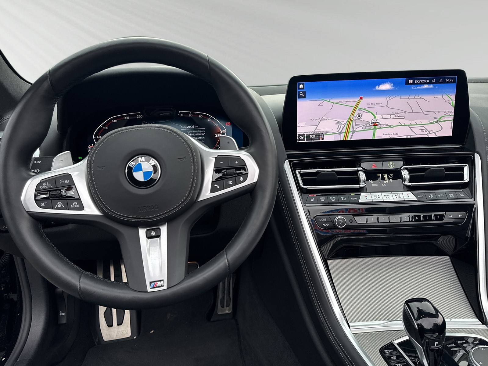 BMW 840i xDrive M Sport Pro Steptronic-image-4
