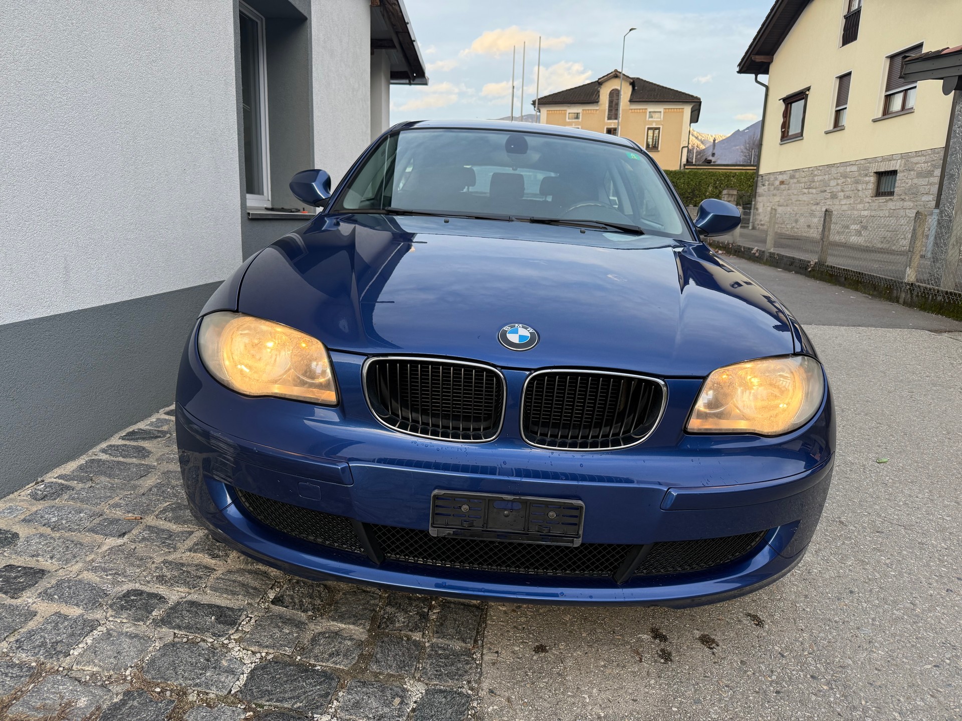 BMW 116i-image-0