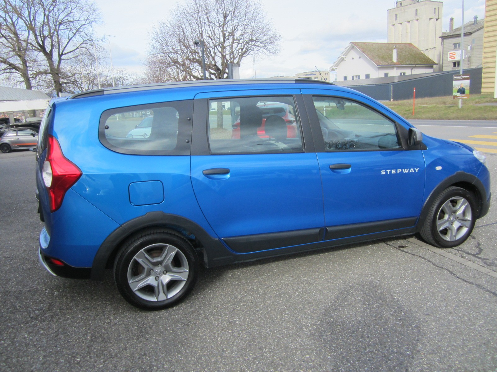 DACIA Lodgy 1.2 TCe Stepway 7P-image-3
