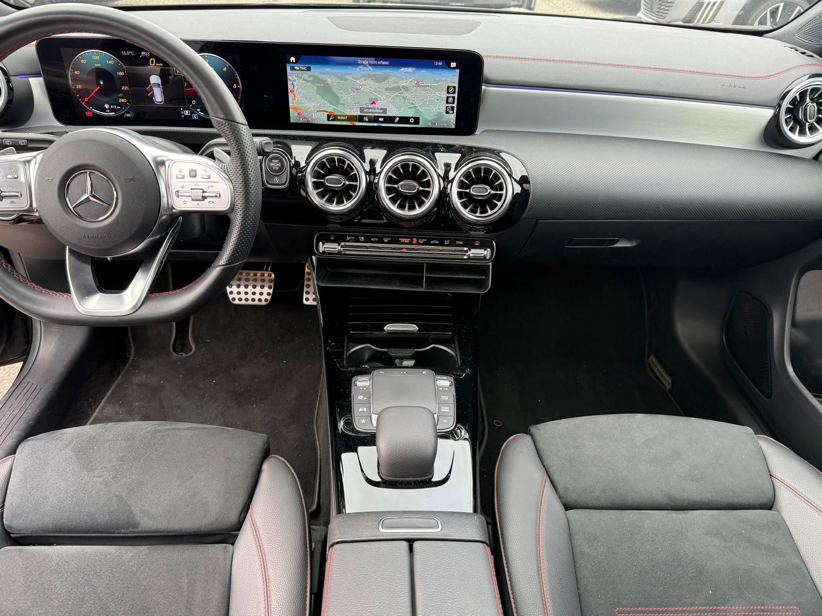 MERCEDES-BENZ CLA 220 d AMG Line 4matic Shooting Brake-image-11