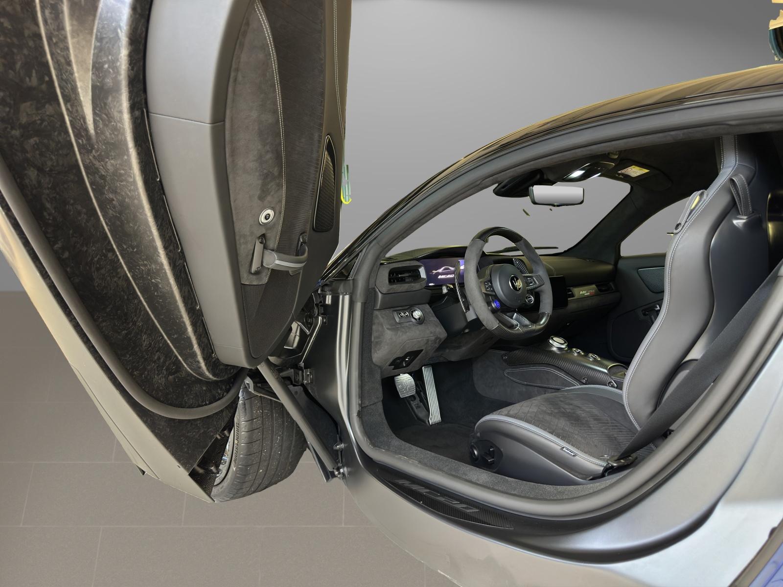 MASERATI MC20-image-20
