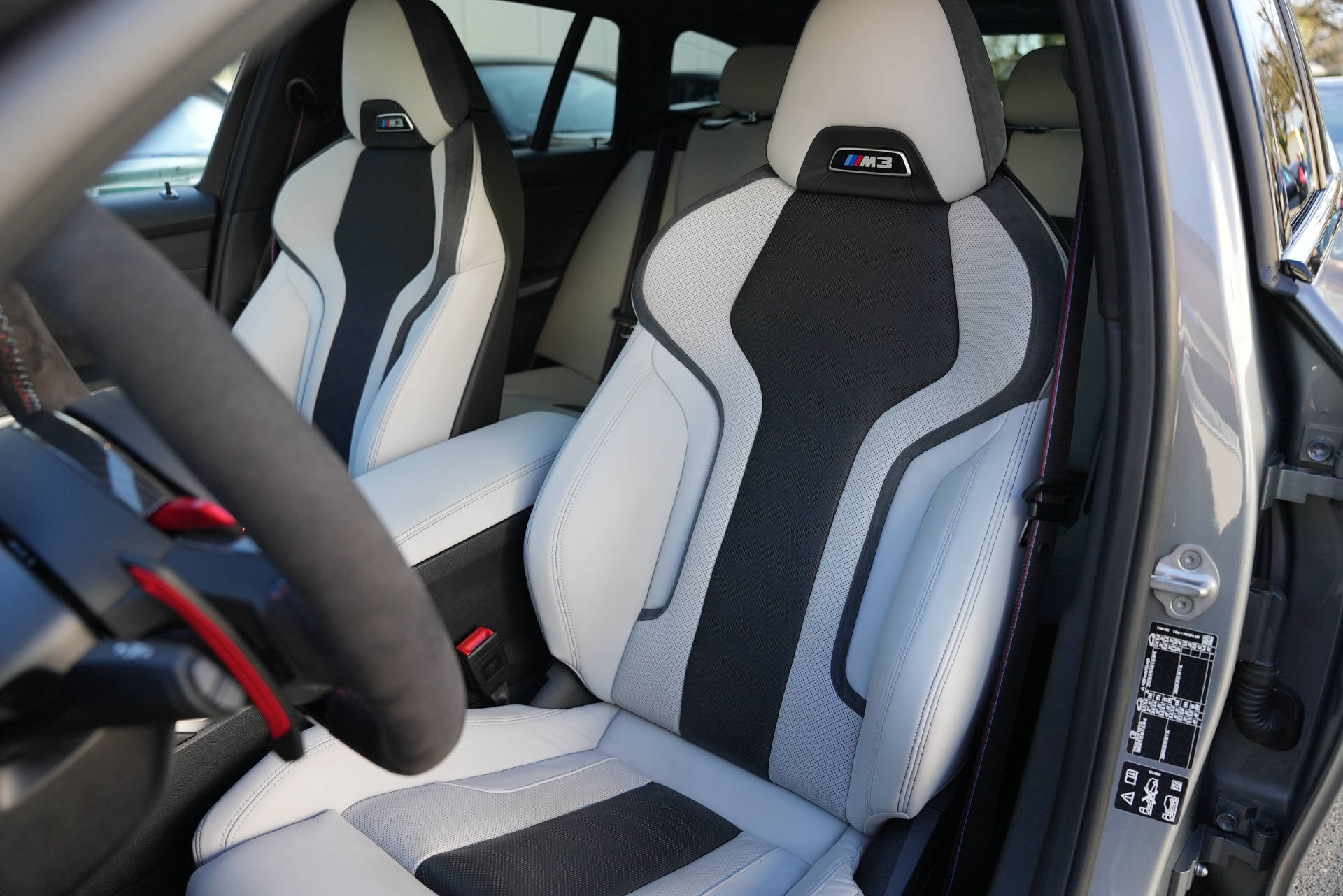 BMW M3 Touring xDrive Competition M LCI-image-11