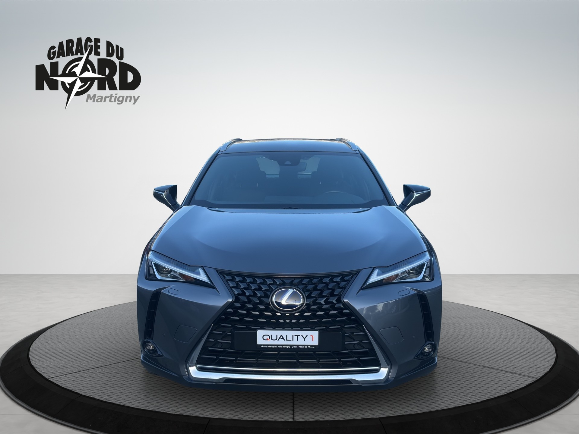 LEXUS UX 250h Attraction AWD Automatic-showroom-element-1