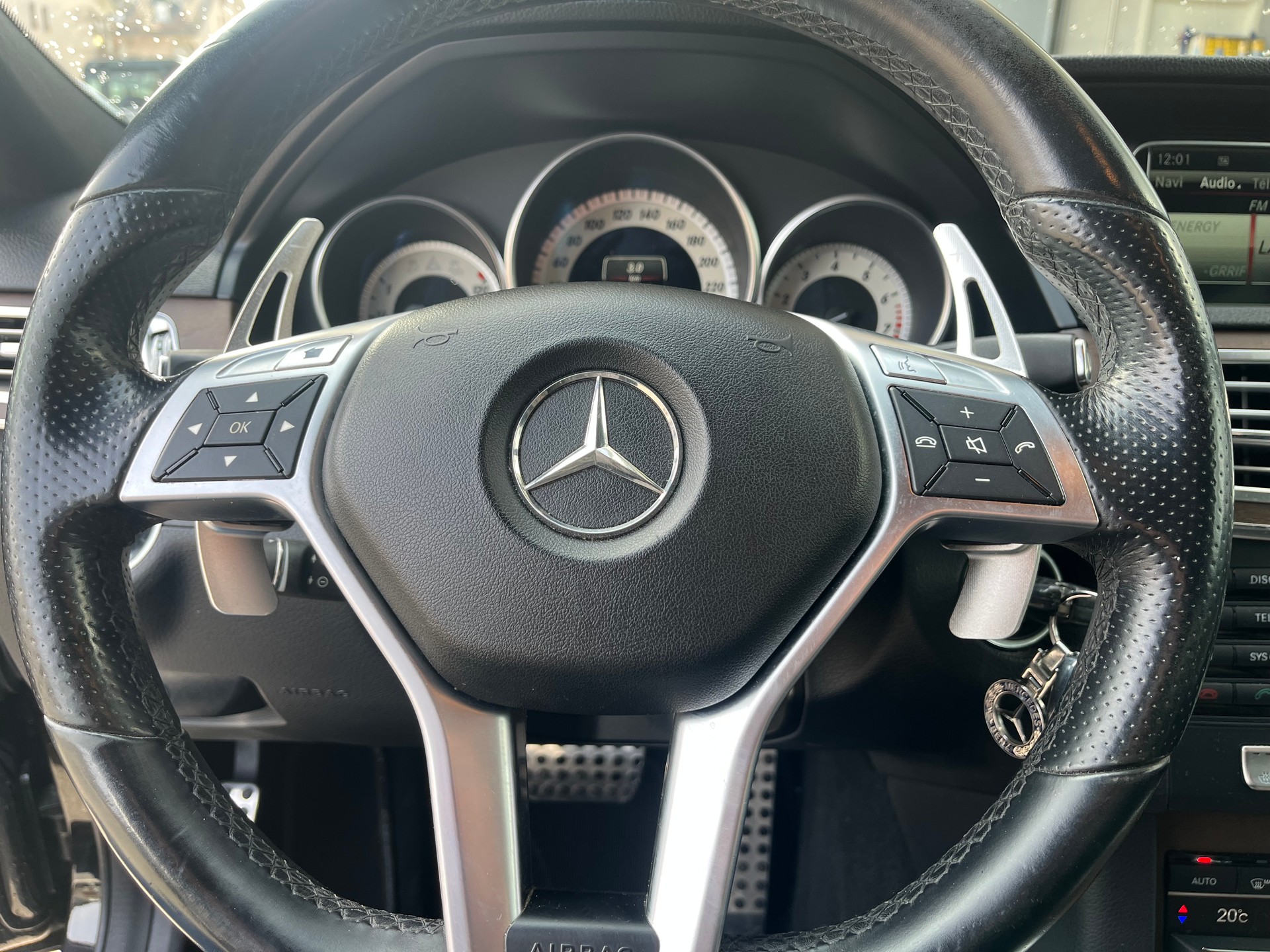 MERCEDES-BENZ E 500 Avantgarde 4Matic 7G-Tronic-image-16